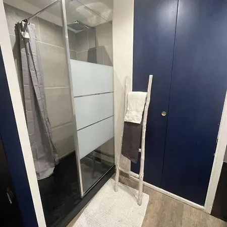 Loft 8 Personnes, Centre روان